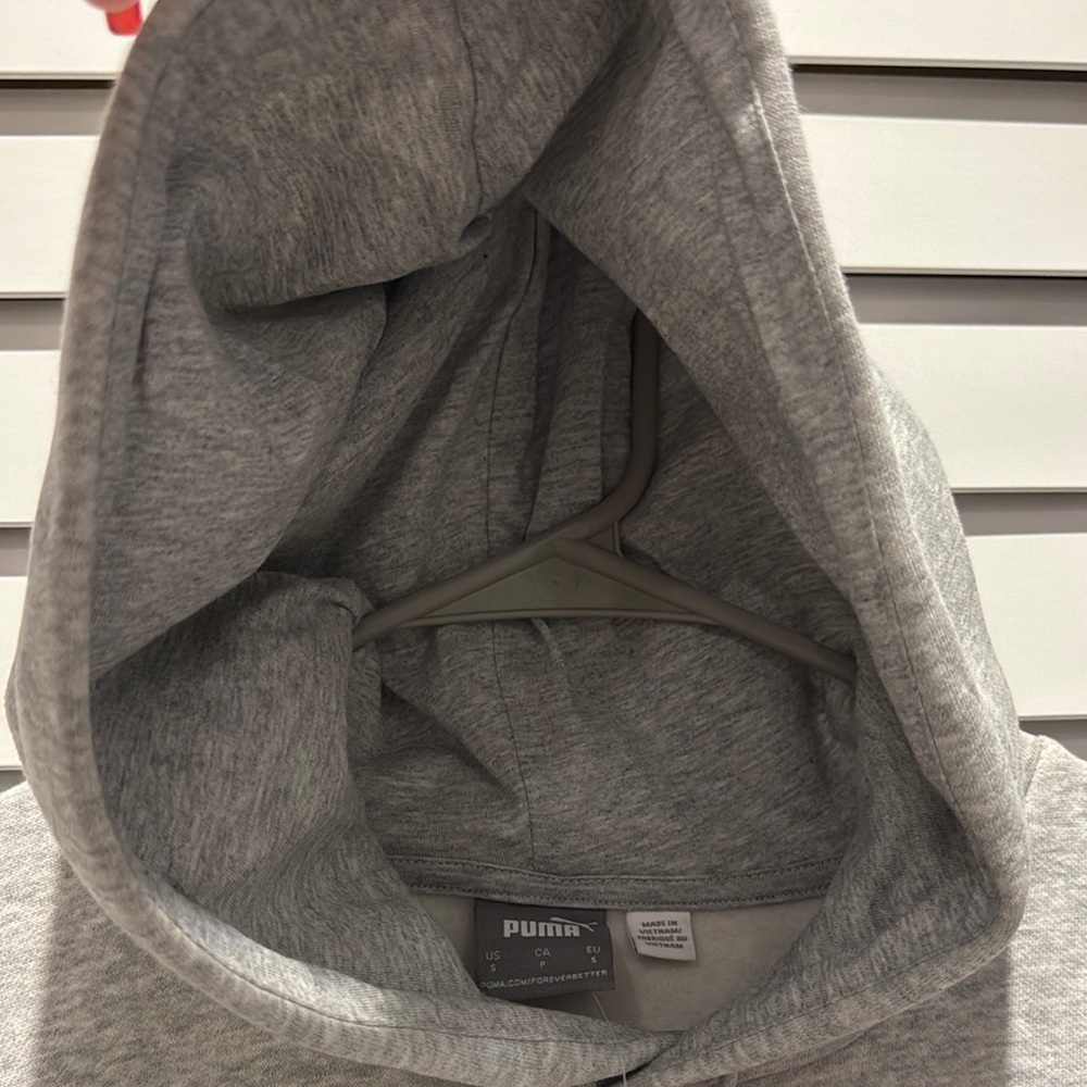 Puma Men’s NWT Gray Hoodie Sweatshirt with front Puma Design. - Picture 8 of 12